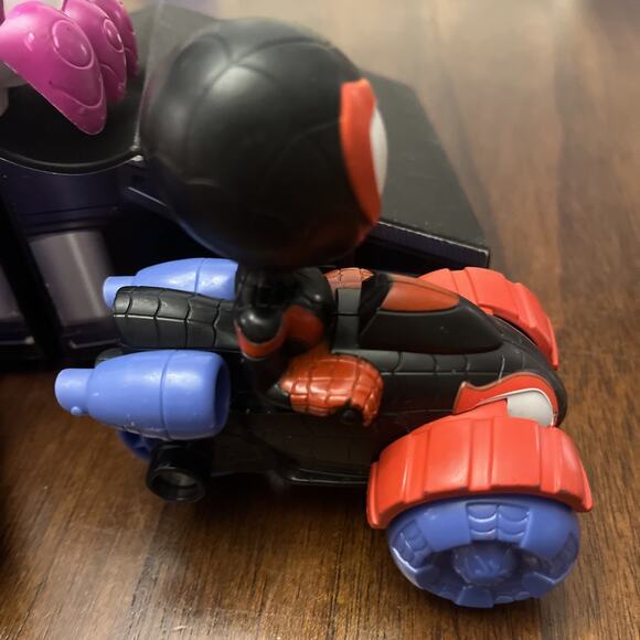 Marvel Spidey and His Amazing Friends 3 Figure Squad Racers Set Motion Kidcore - Picture 5 of 9